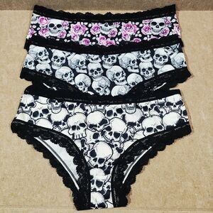 Gothic Hipster Lace Lingerie 3 Piece Panty Set Medium -B